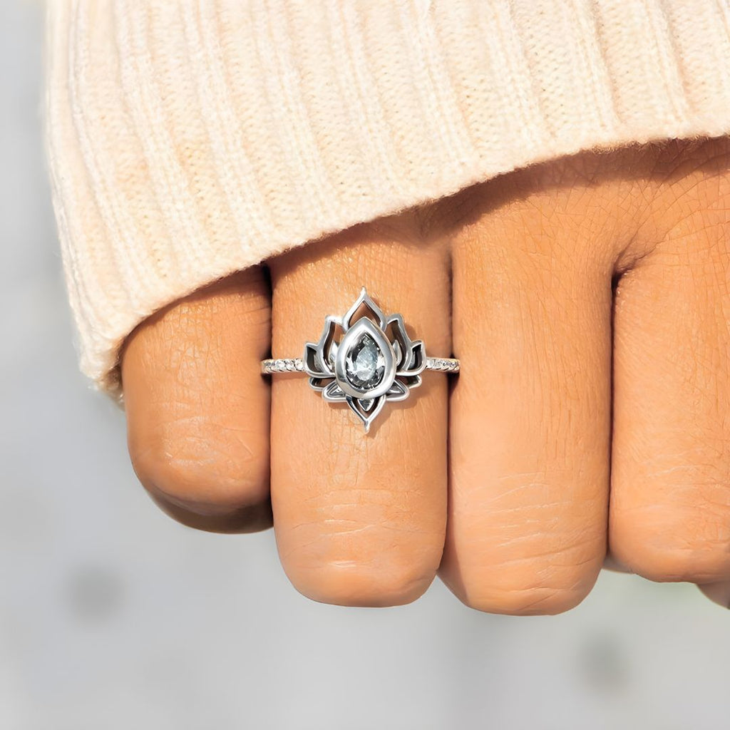 Anillo Lotus – Comenzar de Nuevo