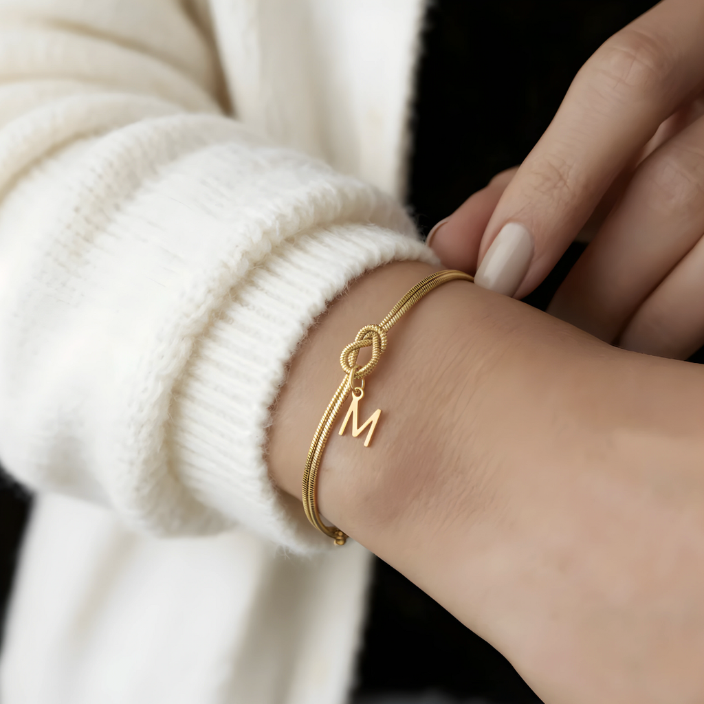 Pulsera Nudo con Letra