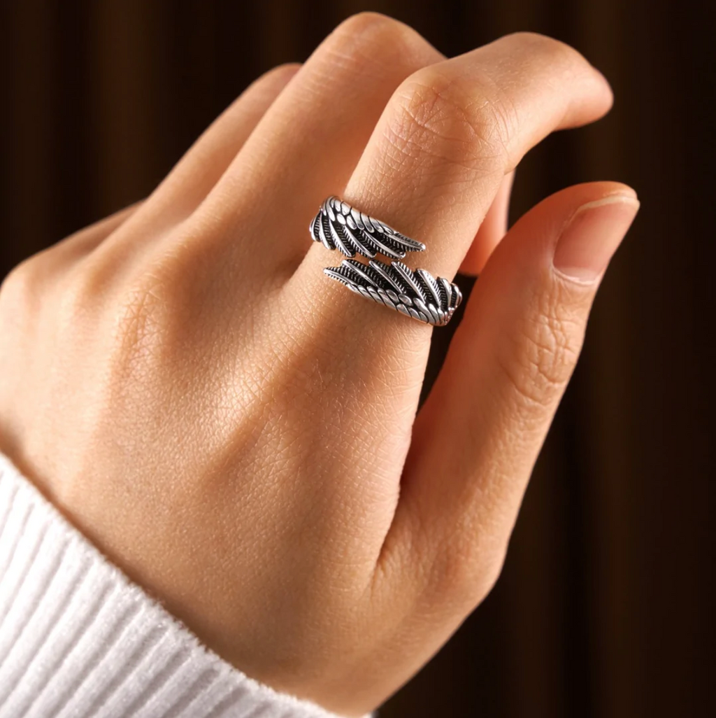 Anillo Alas de Ángel – Personalizable con Nombre