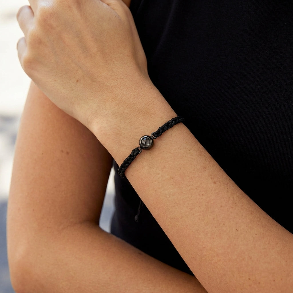 Pulsera Artesanal con Foto Oculta